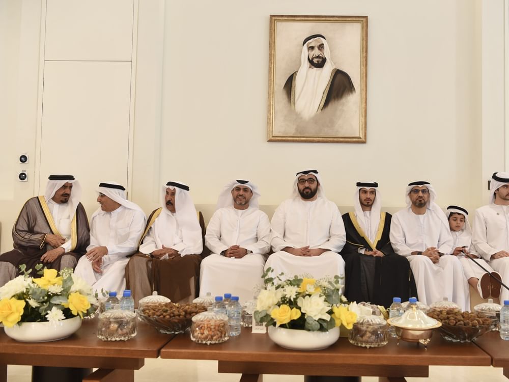 ولي عهد أم القيوين يحضر أفراح الجابر والسويدي