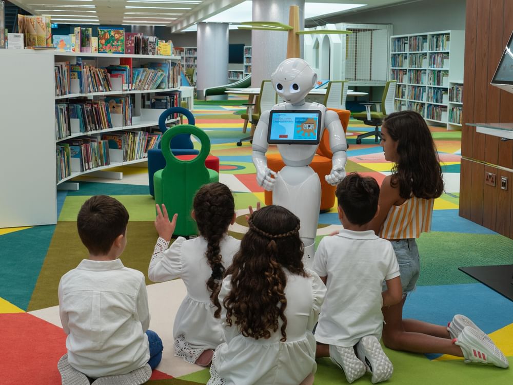 مكتبة محمد بن راشد تجسّد "الحق في المعرفة الرقمية" عبر منظومة متكاملة للأطفال