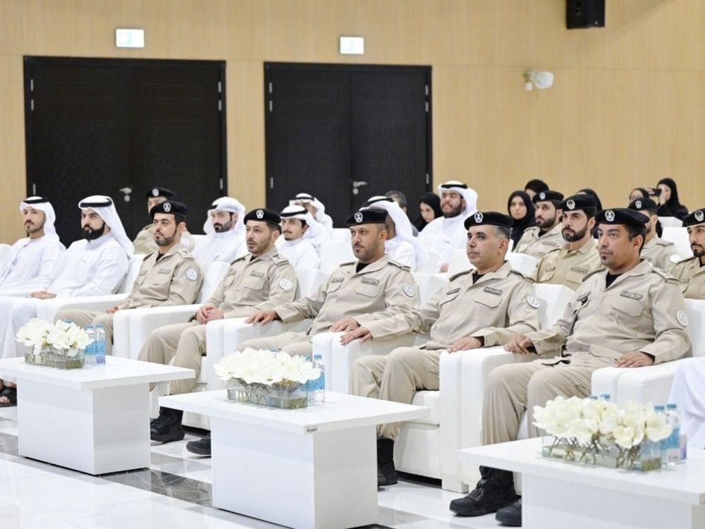 شرطة الشارقة تستعرض مع الدوائر الحكومية خطط استمرارية الأعمال والطوارئ
