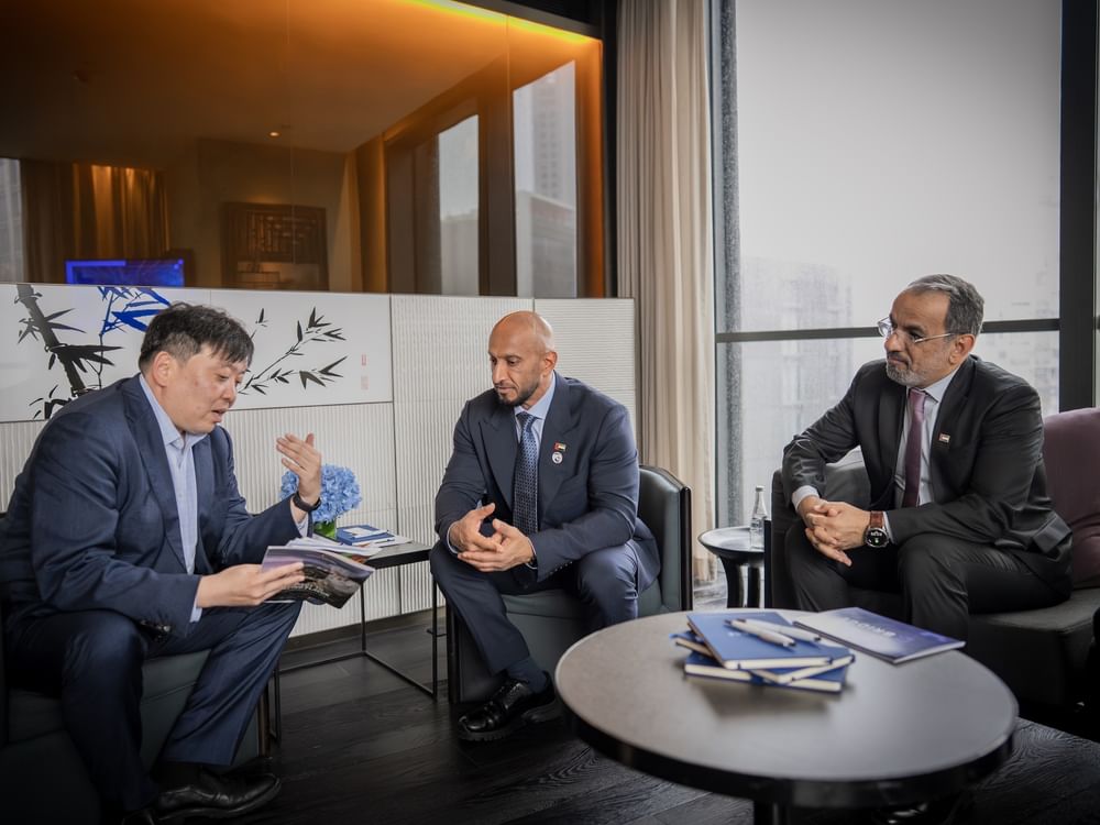 Abdulla Al Hamed meets leading media, technology executives in Shanghai