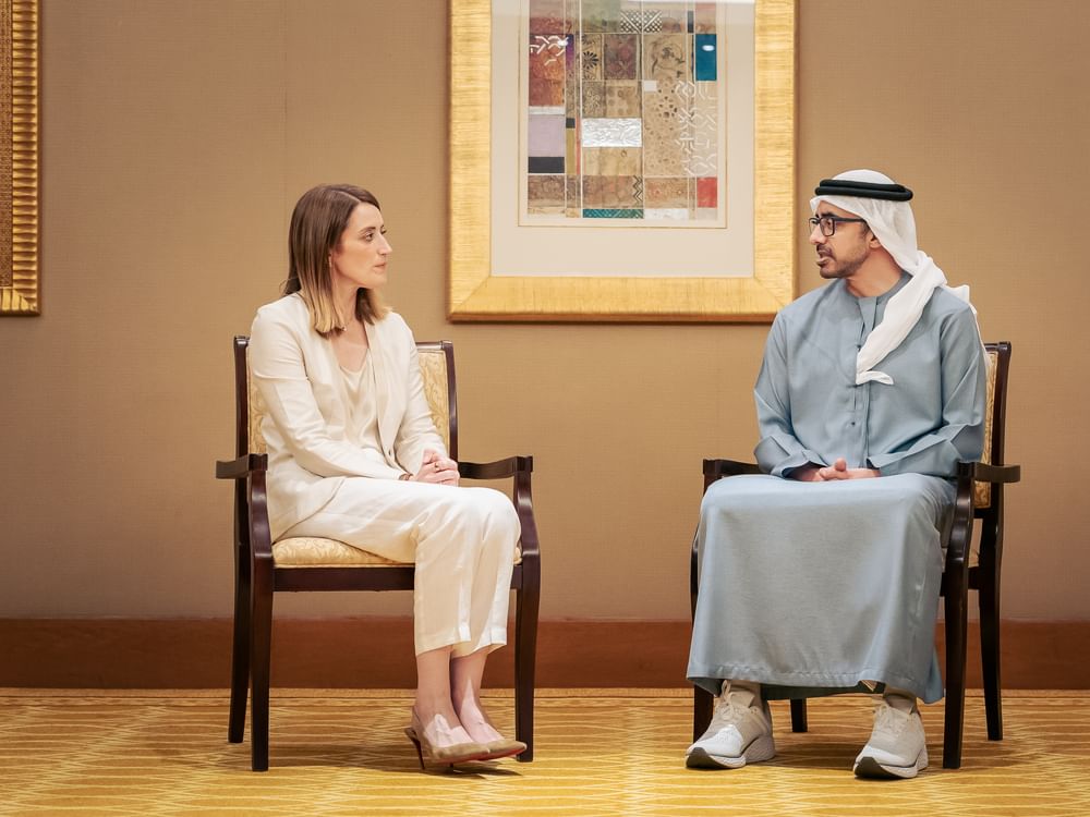 عبدالله بن زايد يستقبل رئيسة البرلمان الأوروبي ويبحثان مسارات التعاون المشترك والتطورات الإقليمية