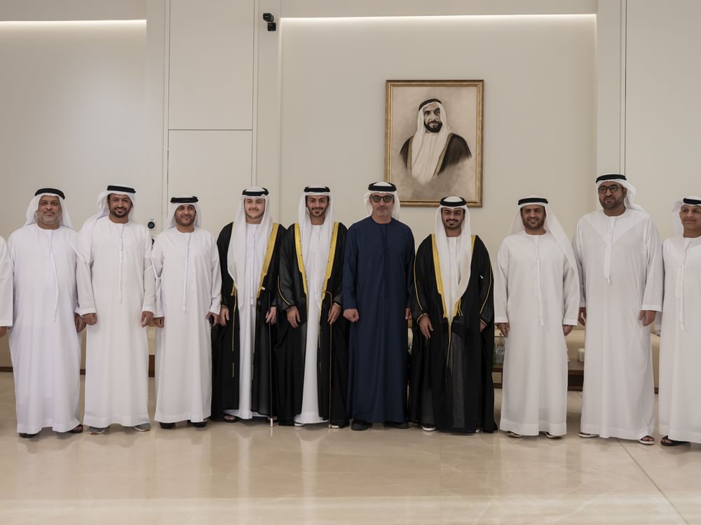 هزاع بن زايد يحضر أفراح الصيعري في أبوظبي