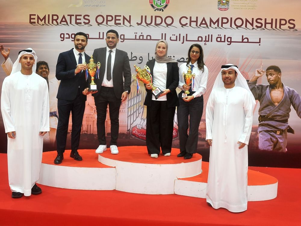 الفجيرة وكلباء يتصدران منافسات الأشبال ببطولة الإمارات للجودو