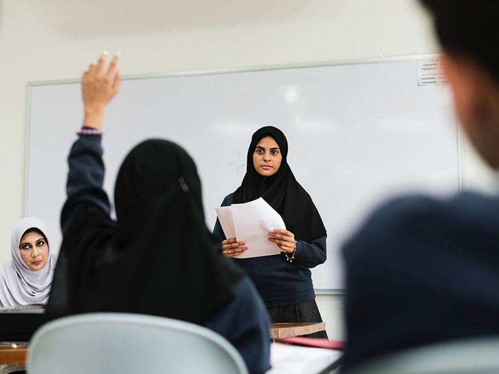 المرأة القطرية.. مسيرة تمكين تصنع التحولات في التربية والتعليم والبحث العلمي والقيادة المؤسسية