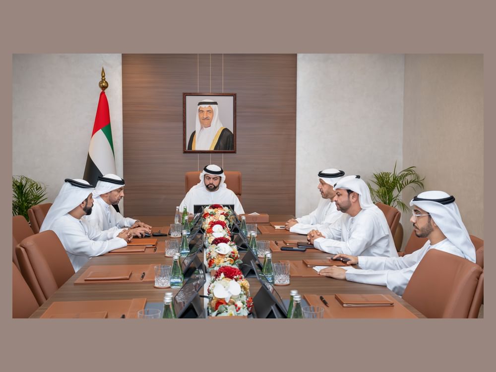 محمد الشرقي يلتقي مدير عام غرفة الفجيرة ويطلع على التقرير العام لعملها