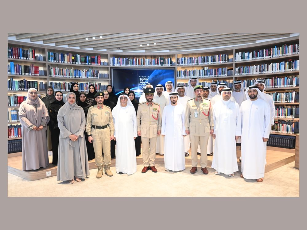 شرطة دبي تختتم برنامج "التميز المؤسسي" لتأهيل قيادات حكومية برؤى مستقبلية 