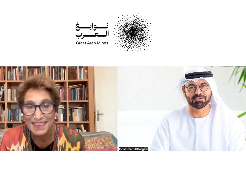محمد بن راشد يبارك للدكتورة سعاد العامري فوزها بجائزة "نوابغ العرب 2025" عن "العمارة والتصميم"