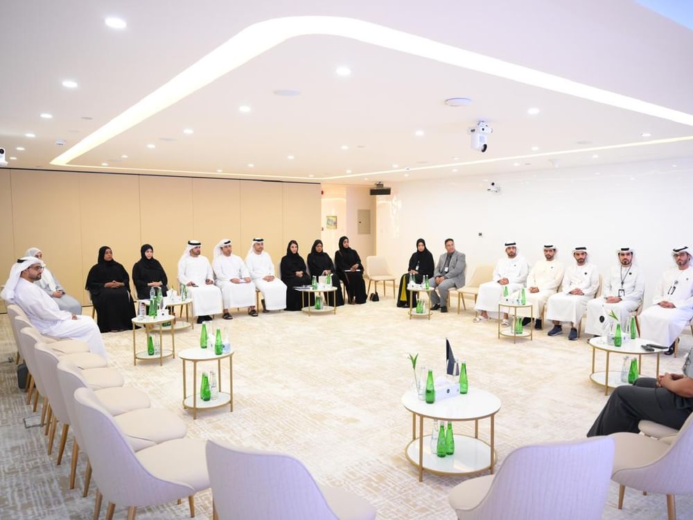 شرطة أبوظبي و"تريندز" تطلقان برنامَج البحث العلمي للمتدربين بأكاديمية سيف بن زايد