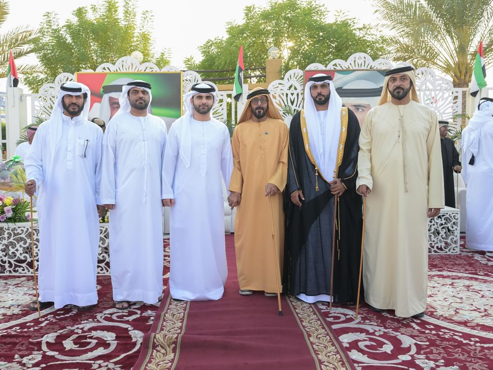 منصور بن محمد يحضر أفراح الكتبي
