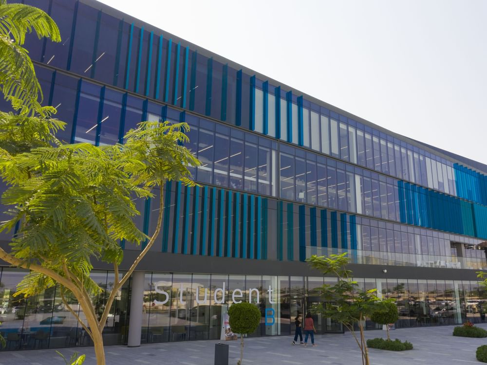 Universidade de Ajman lidera nos Emirados em ‘Parcerias pelos Objetivos’ e ‘Saúde e Bem-Estar’