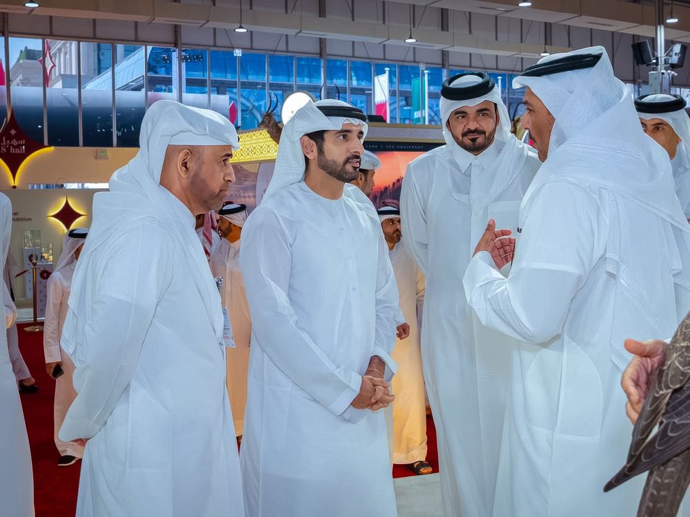 Hamdan bin Mohammed visits Katara International Hunting and Falcons Exhibition in Qatar