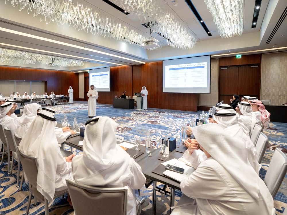 لجنة تنظيم تداول المواد البترولية في أبوظبي تعقد اجتماعها الثالث لعام 2025