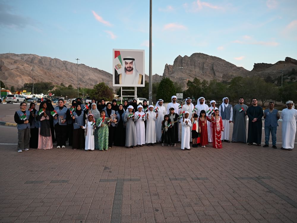 بلدية العين تنظم فعاليات مجتمعية ضمن مبادرة "فخورون بالإمارات" 