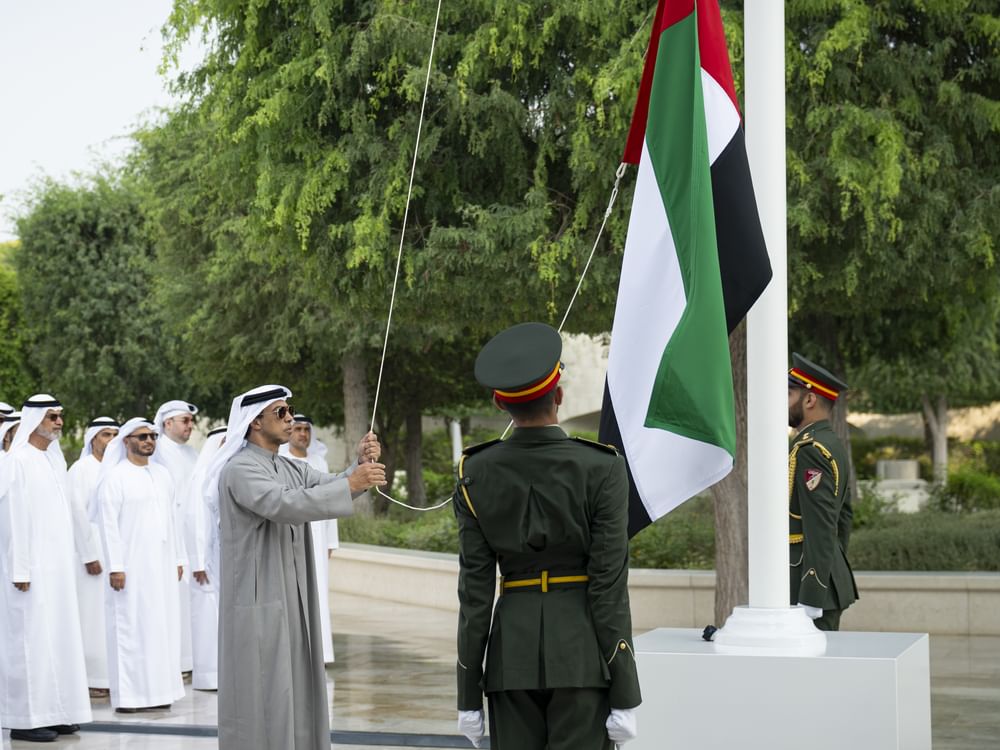 Mansour bin Zayed raises UAE flag at Founder's Memorial on Flag Day