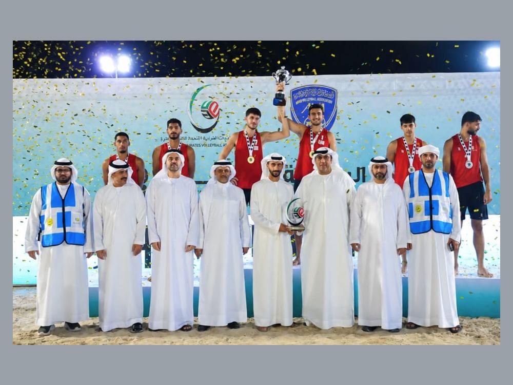 منتخب لبنان يتوج بلقب البطولة العربية للطائرة الشاطئية في أبوظبي