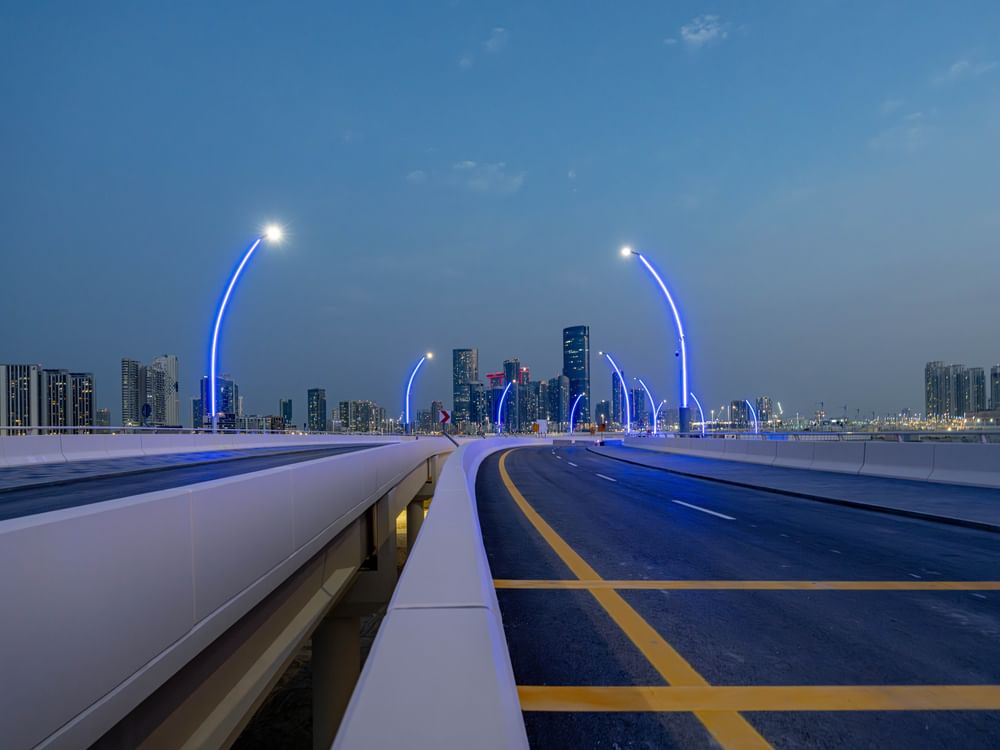 "البلديات والنقل" تفتتح جسرين لربط جزيرة الريم بطريق الشيخ خليفة بن زايد