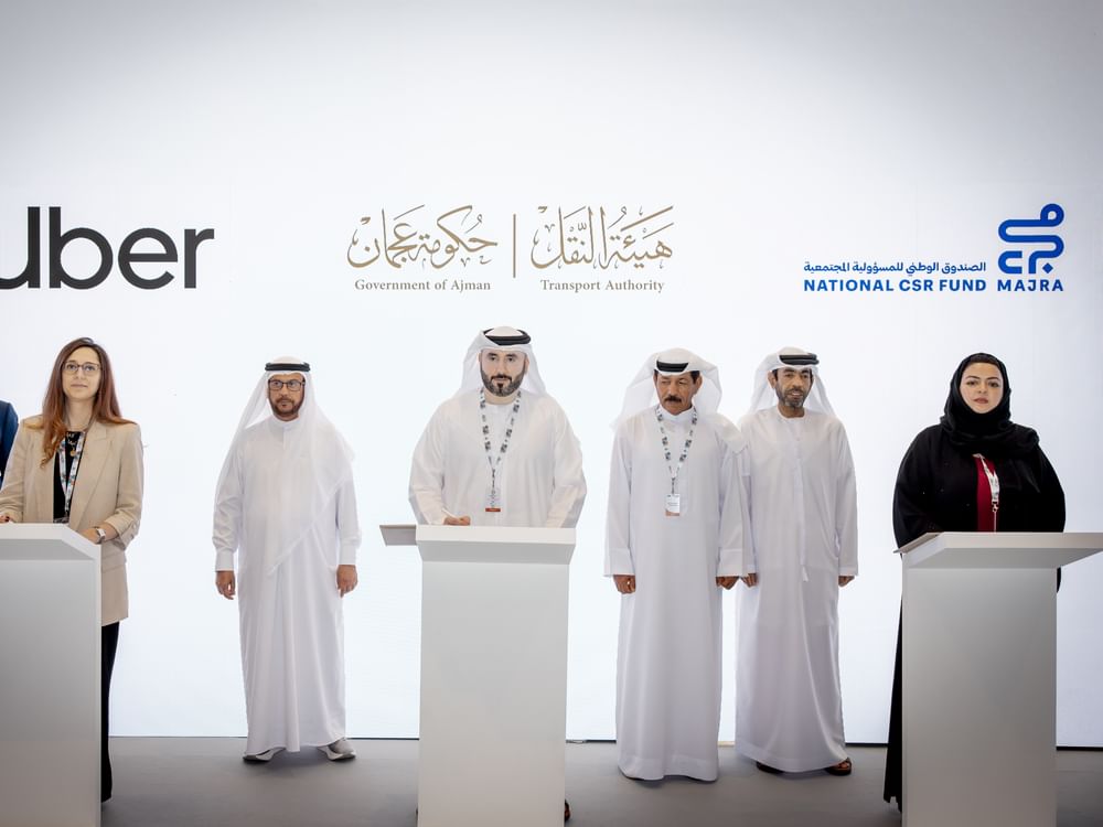 "نقل عجمان" و"مجرى" و"أوبر" يوقعون اتفاقية لتقديم خدمات نقل مجانية لكبار المواطنين 