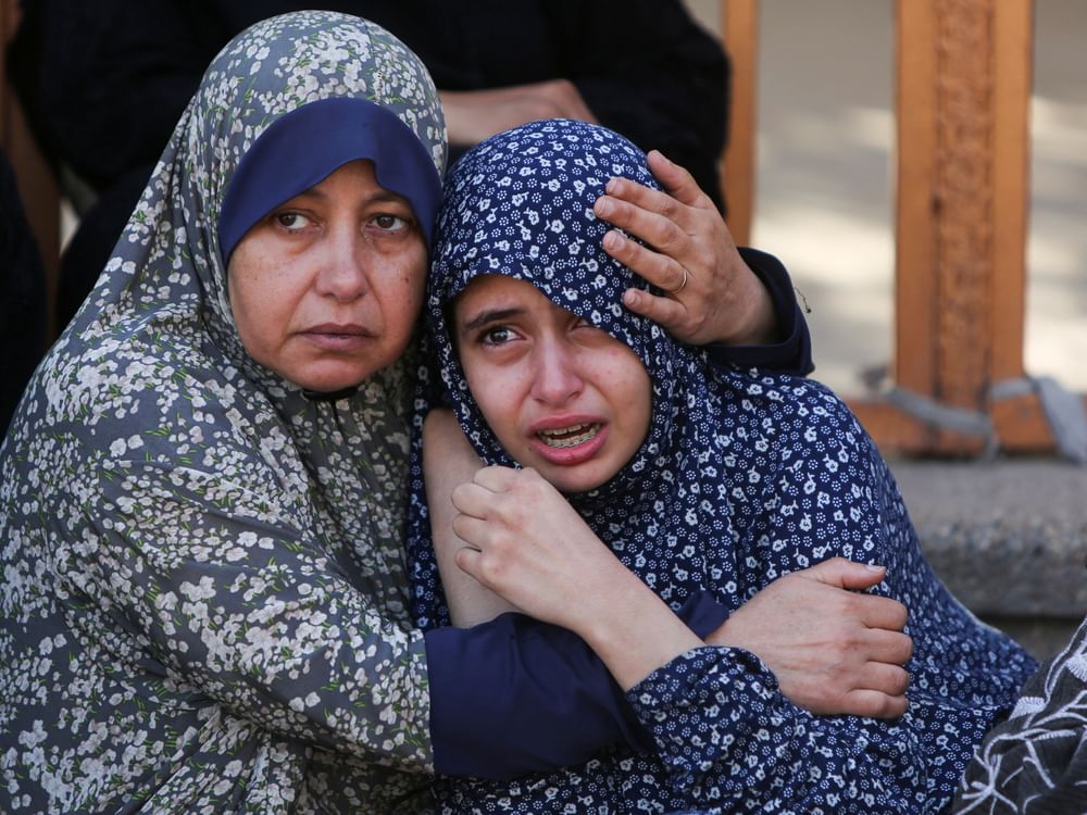 24 شهيدا فلسطينيا و 200 مصاب جراء استهداف مركز للمساعدات قرب رفح