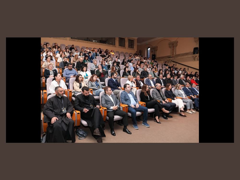 مركز جمعة الماجد يشارك في ندوة دولية بأرمينيا حول ترميم المخطوطات