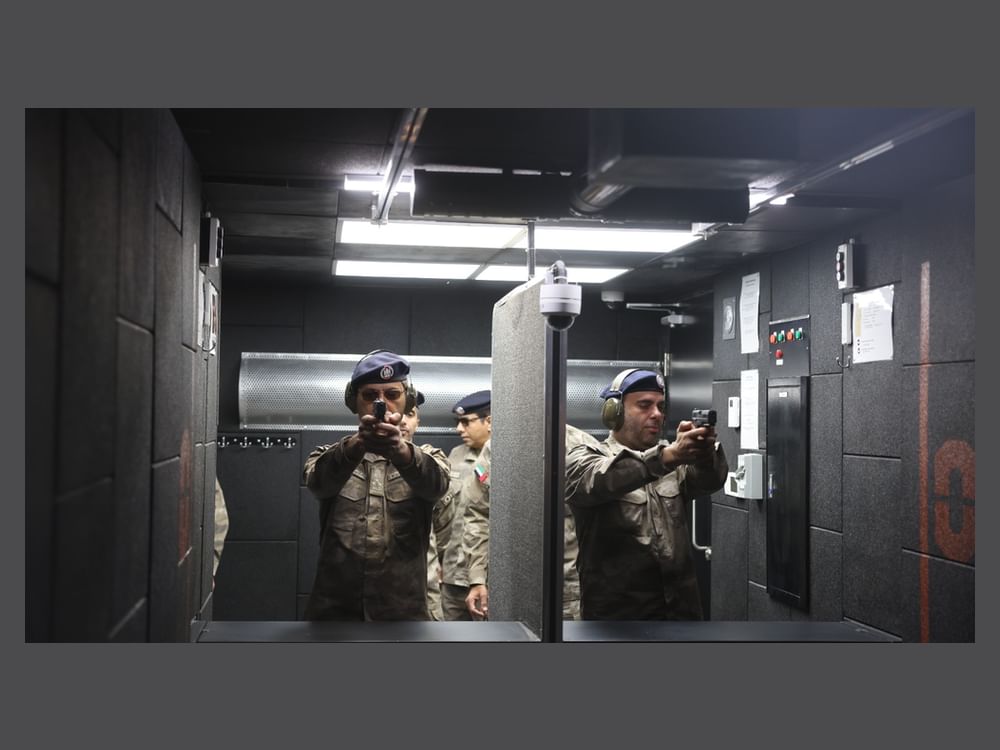 شرطة أبوظبي تدشّن ميدان رماية جديدا بمنطقة الظفرة تعزيزًا للجاهزية الأمنية