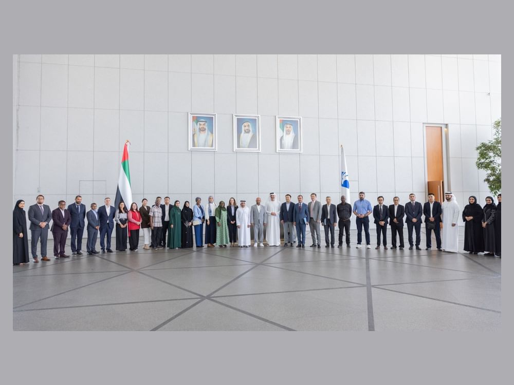"الطاقة والبنية التحتية" تطلع قيادات دولية على تجارب الإمارات في الطاقة والاستدامة