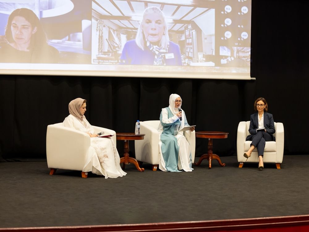 جامعة أبوظبي تنظم