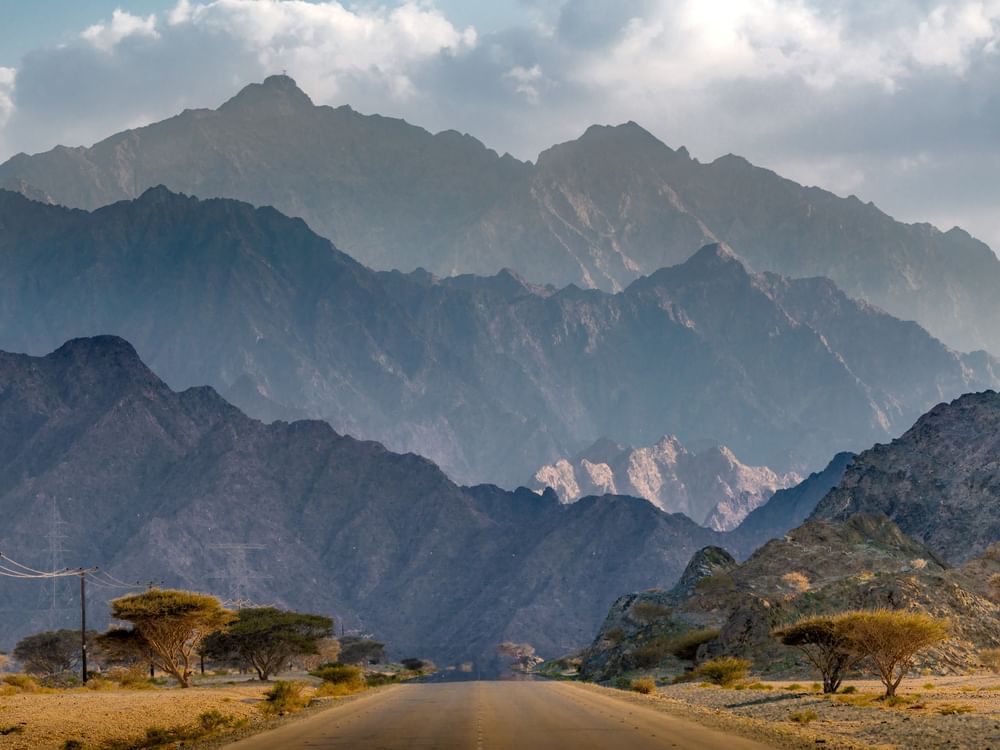 وجهات التسوق والمغامرة والاستجمام في الفجيرة/ سياحة بين أحضان الجبال