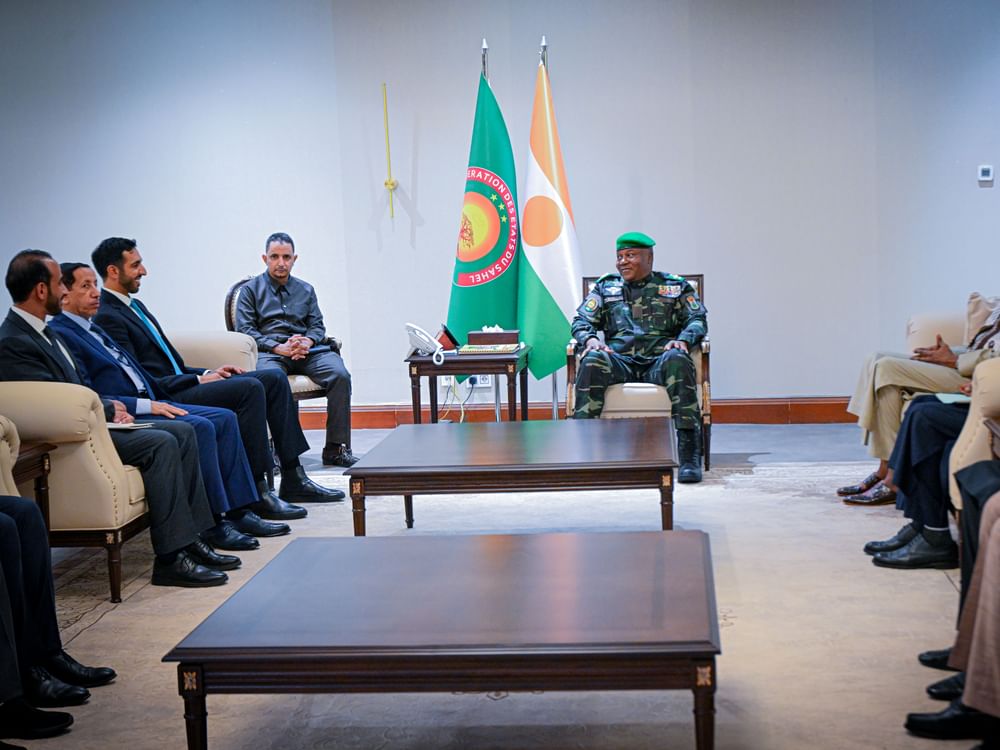 Shakhboot bin Nahyan Al Nahyan se reúne con el presidente de Níger