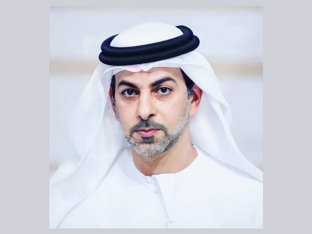 عمر بن زايد: الوالد المؤسس أرسى قواعد التضامن والتعاون بين الأمم
