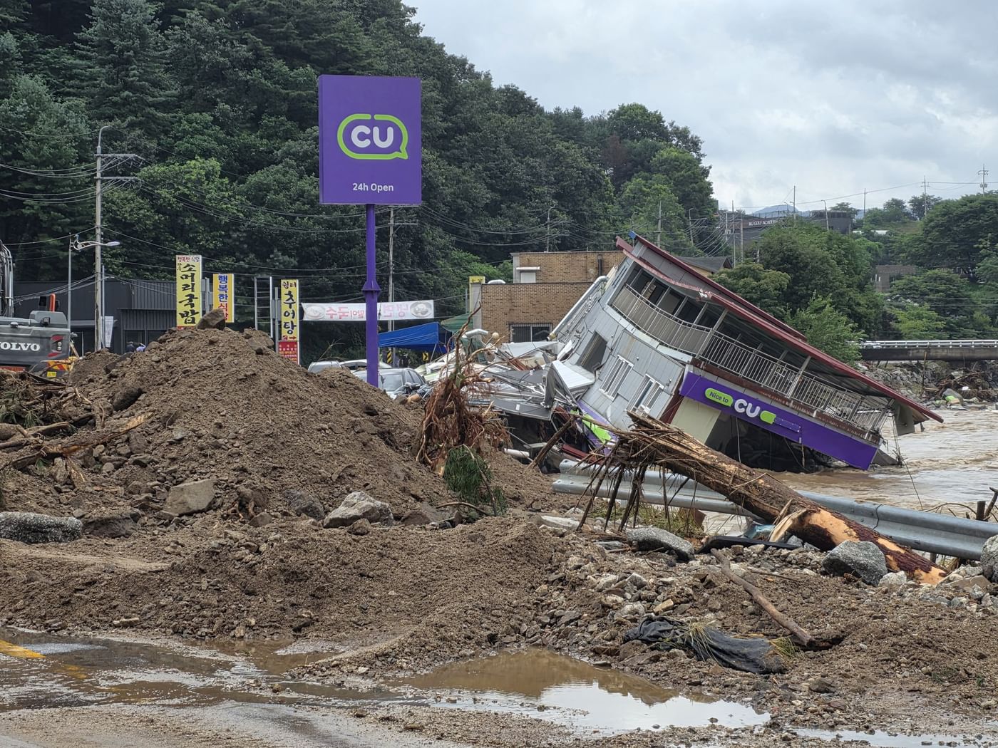 Ten killed, nine missing in heavy rains, landslides across South Korea