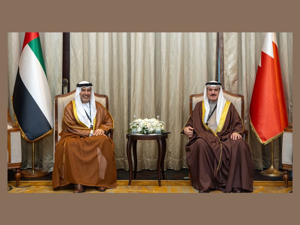 النائب الأول لرئيس المجلس الوطني الاتحادي يلتقي رئيس مجلس النواب في البحرين