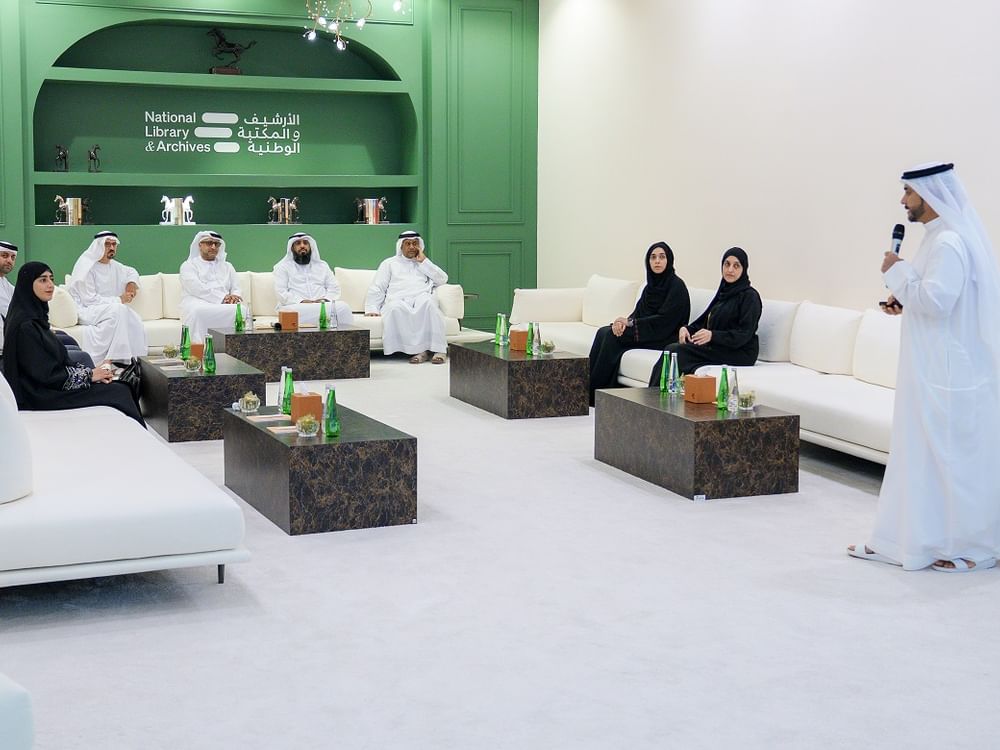حكومة الفجيرة تبحث مع الأرشيف والمكتبة الوطنية تنفيذ مشروع الأرشيف في الإمارة