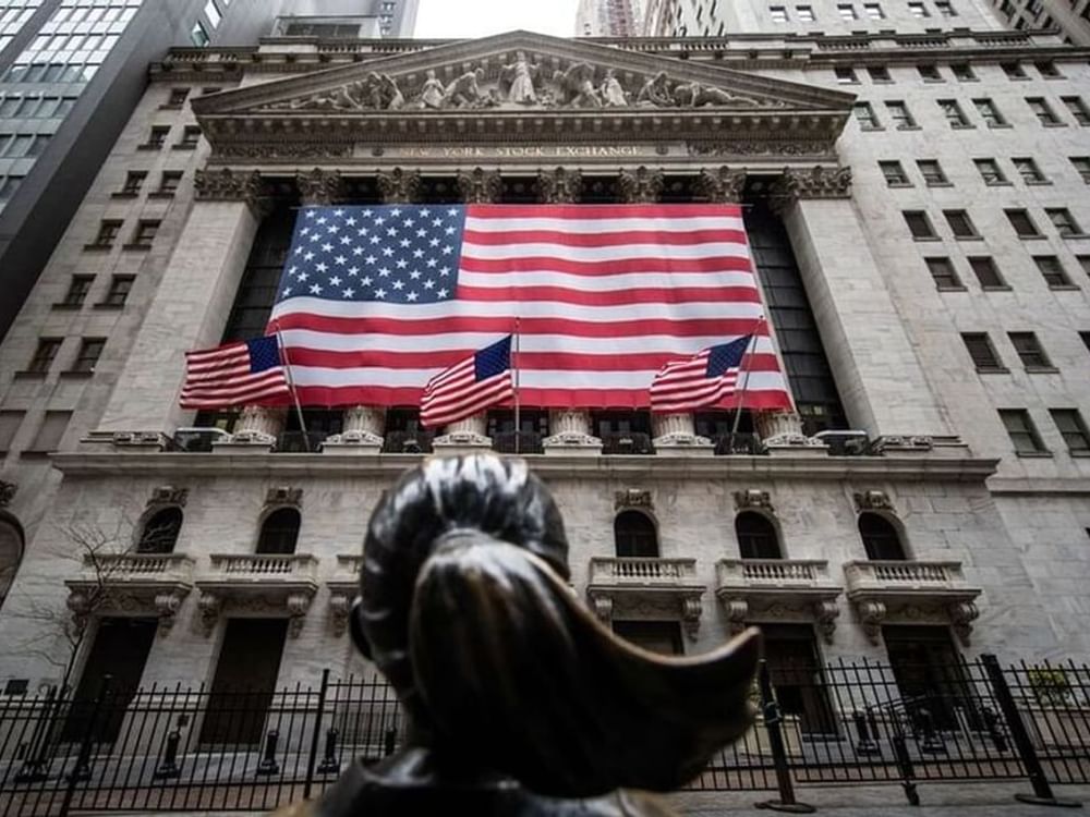 U.S. stock markets close lower as Nasdaq drops 1.47 %