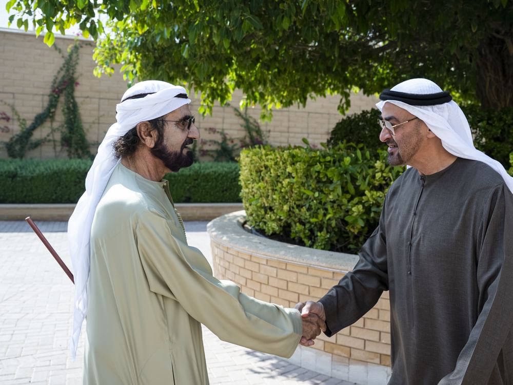 El presidente de EAU se reúne con Mohamed bin Rashid