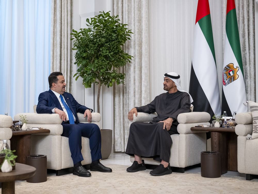 El presidente de Emiratos y el primer ministro iraquí abordan las relaciones bilaterales y la situación regional