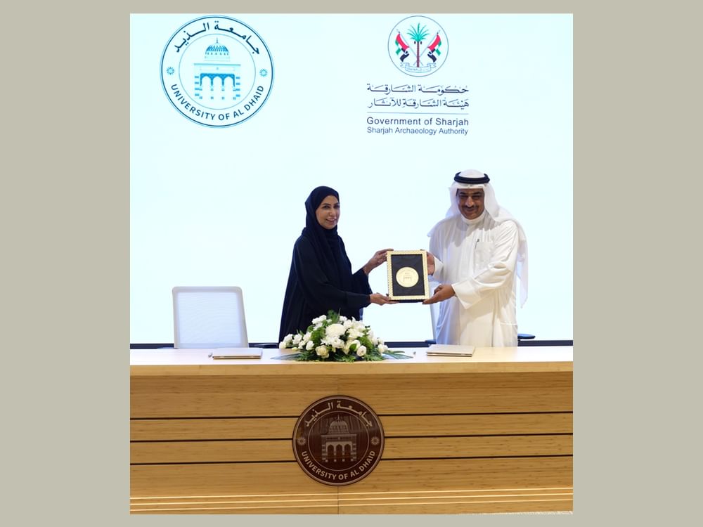 تعاون بين جامعة الذيد و"الشارقة للآثار" لتعزيز التعاون الأكاديمي والبحثي