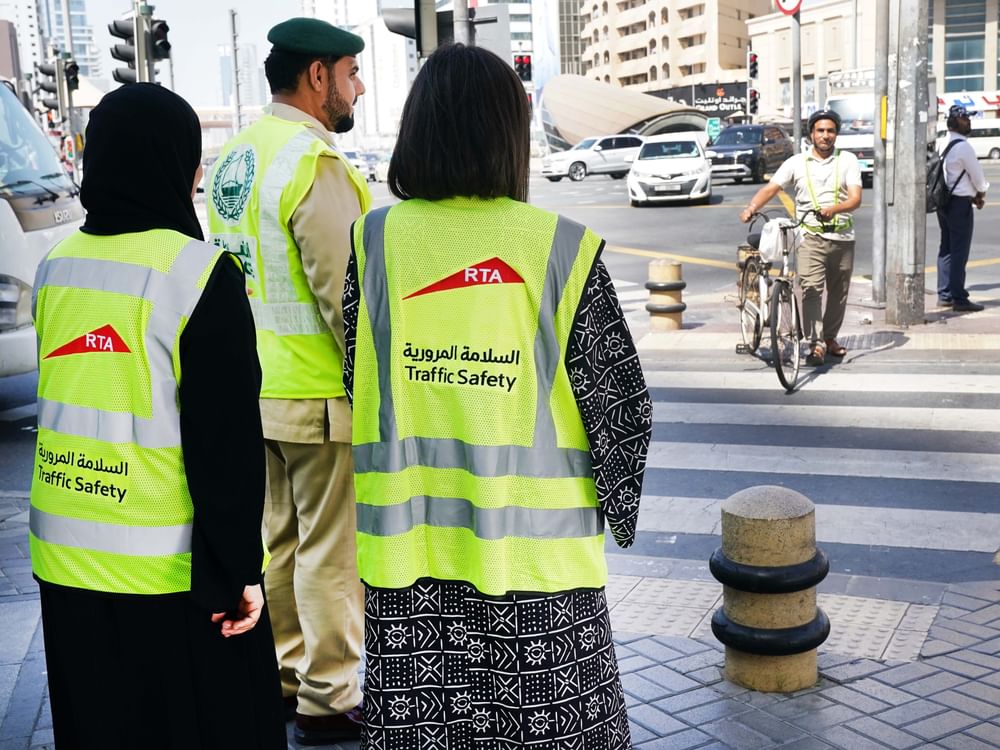 "طرق دبي" تطلق حملات توعية للمشاة خلال أسبوع المرور الخليجي 2026