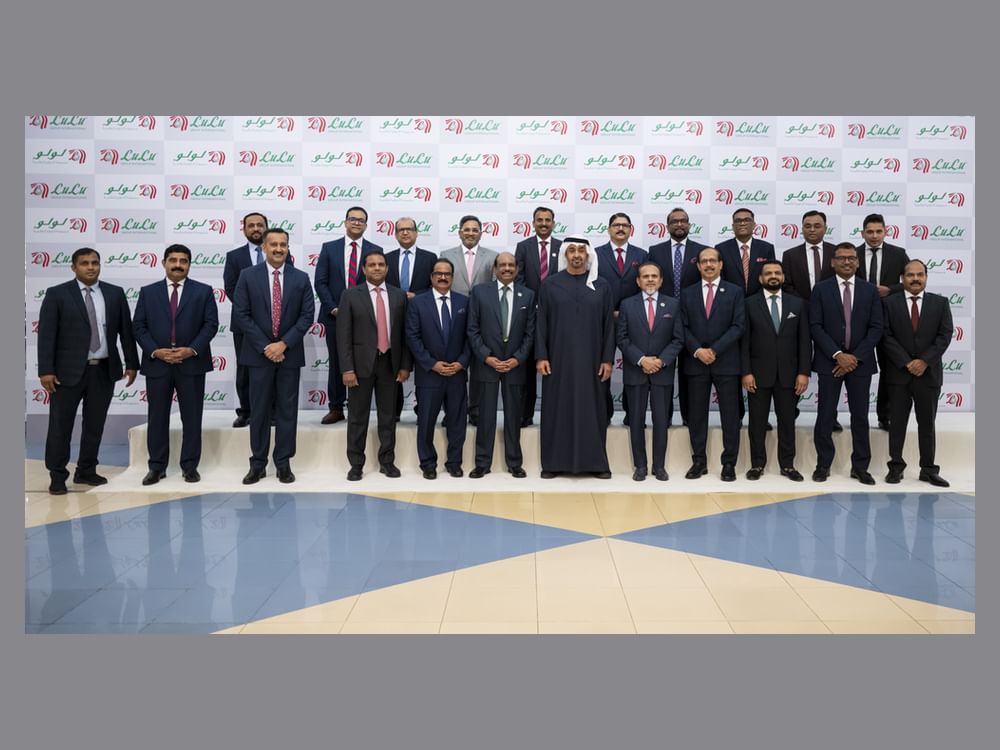 UAE President meets Yusuff Ali and LuLu Group employees during visit to Abu Dhabi shopping centre