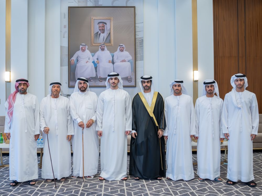 محمد بن راشد بن محمد بن راشد يحضر أفراح الكتبي والهلي