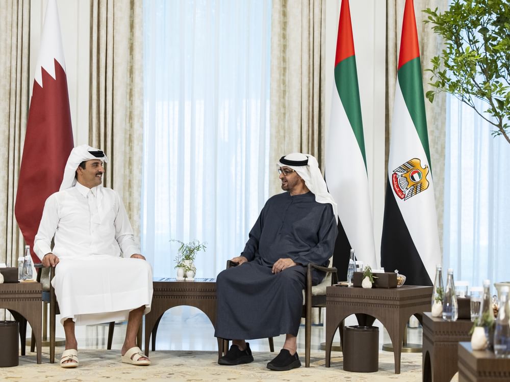 رئيس الدولة وأمير قطر يبحثان في أبوظبي العلاقات الأخوية