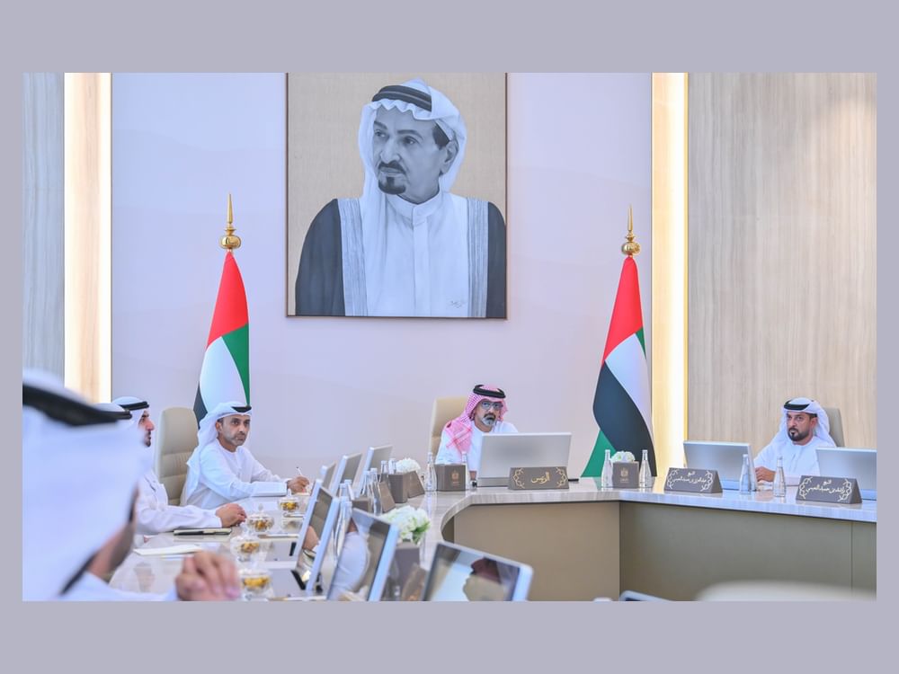 Ajman aprueba la iniciativa “Verano Equilibrado” para empleados públicos