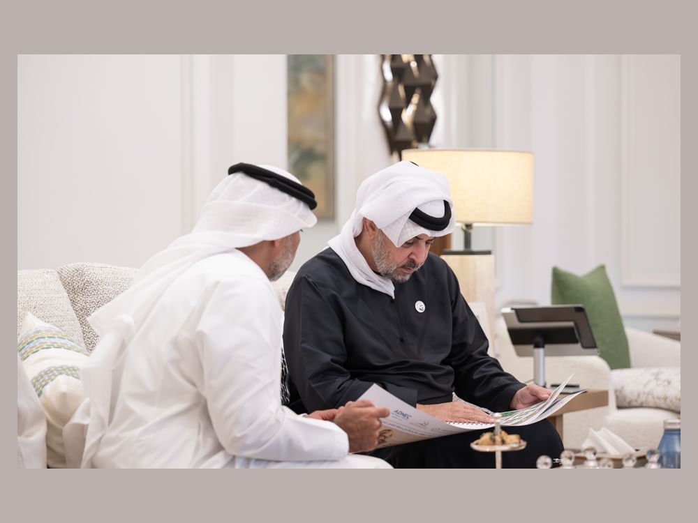 حمدان بن زايد يطّلع على استعدادات تنظيم معرض أبوظبي الدولي للقوارب 2026