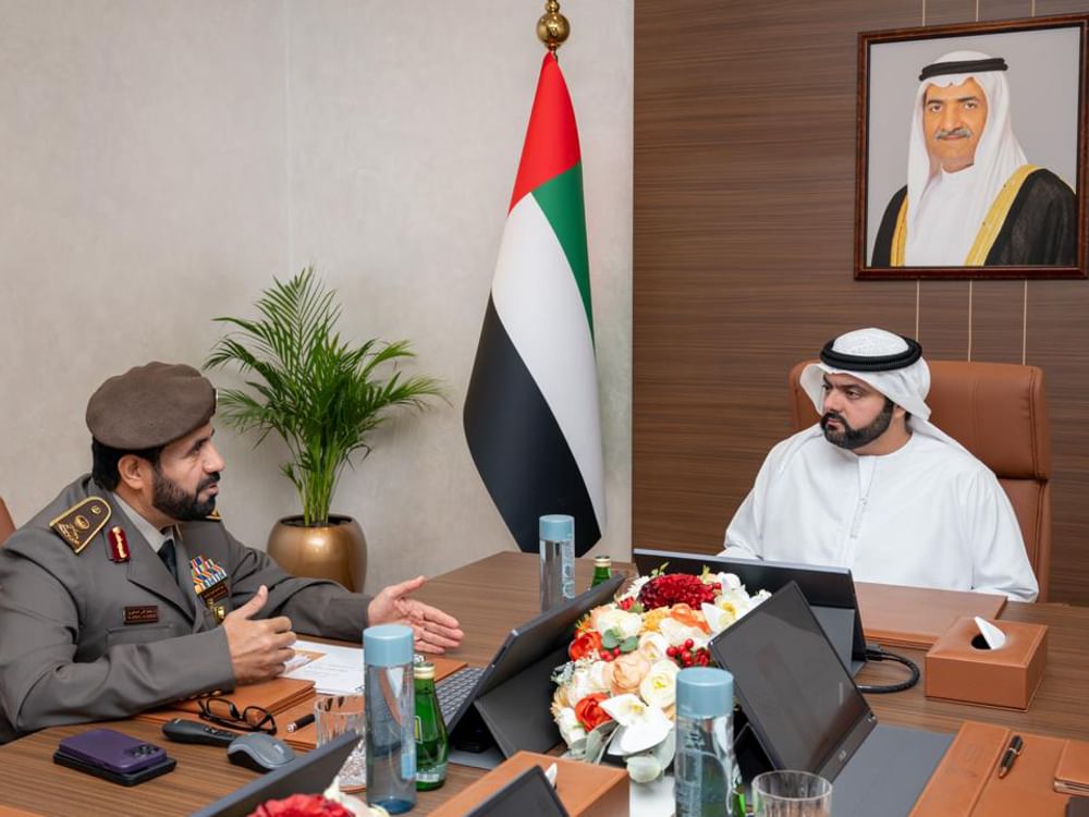 محمد الشرقي يلتقي المدير التنفيذي للإقامة وشؤون الأجانب بالفجيرة ويطّلع على خطط التطوير المستقبلية