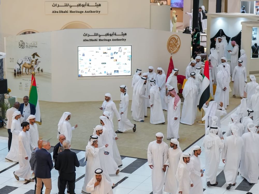 "أبوظبي للتراث" يقدم تجربة متكاملة تمزج بين الأصالة والابتكار في معرض الصيد والفروسية