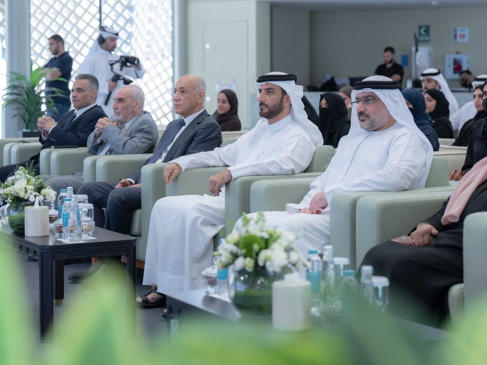 Sultan bin Ahmed attends Emirati future leaders graduation at UoS