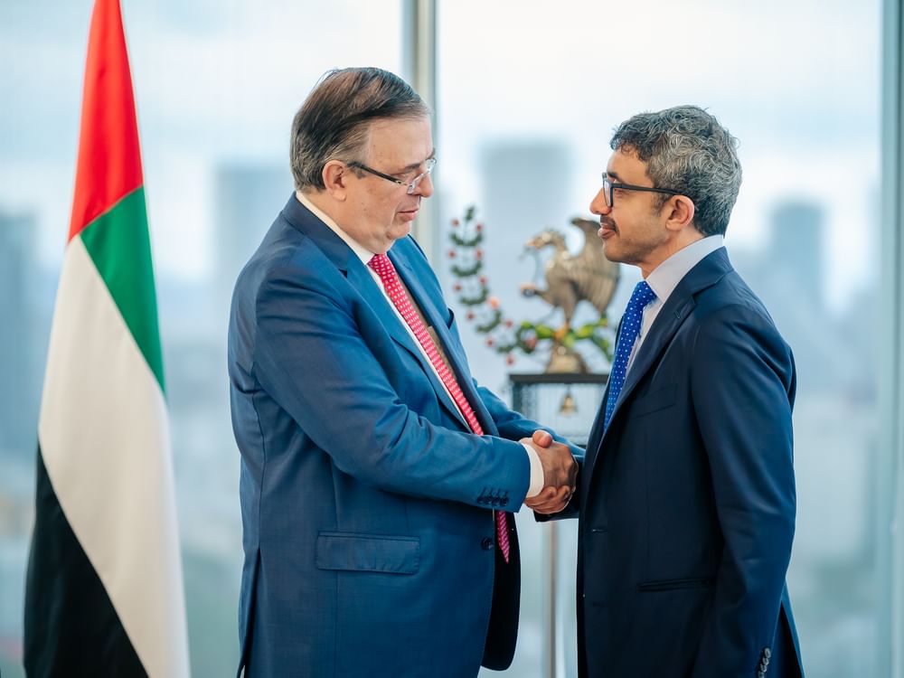 عبدالله بن زايد يلتقي وزير الاقتصاد المكسيكي