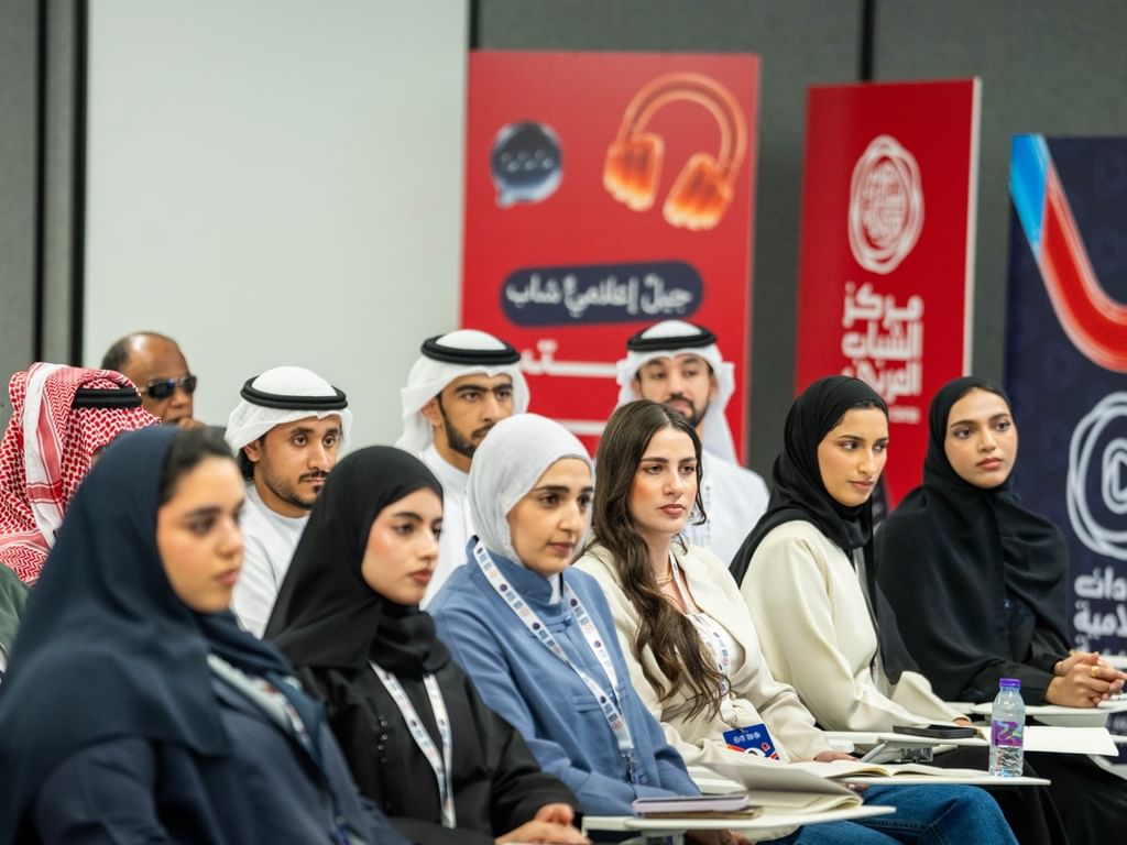 مشاركون في برنامج القيادات الإعلامية العربية الشابة يؤكدون دوره في صقل مهاراتهم ومواكبة تطورات القطاع