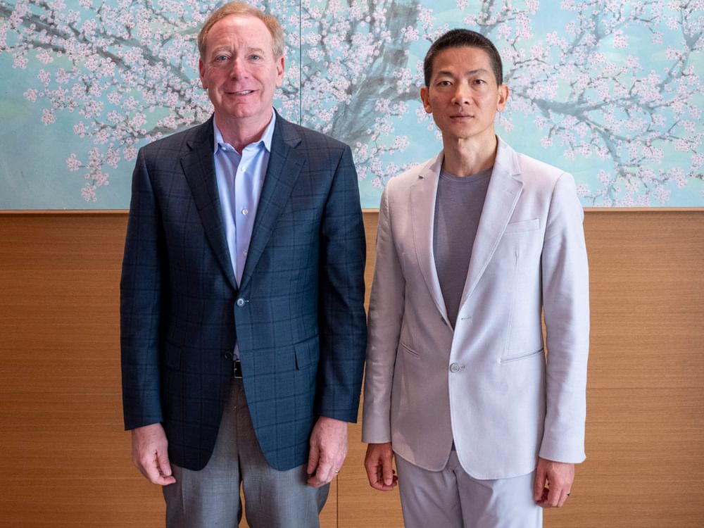 "مايكروسوفت" و"G42" تسرّعان مستقبل الإمارات الرقمي عبر توسعة كبرى لمراكز البيانات