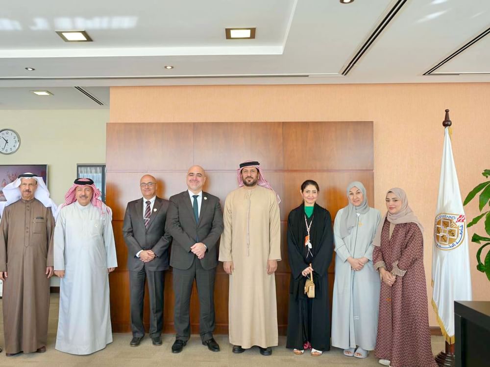 جامعة الشارقة تعزز تعاونها الأكاديمي مع جامعات في البحرين