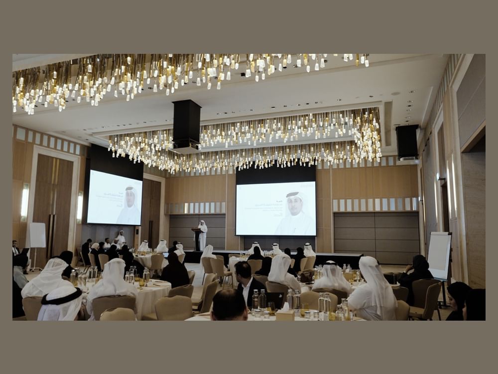 دبي الرقمية تبحث الذكاء الاصطناعي للموارد البشرية الحكومية